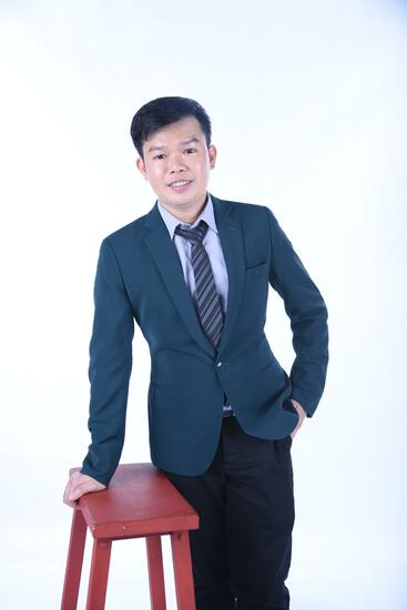 วรธน บุญแร่