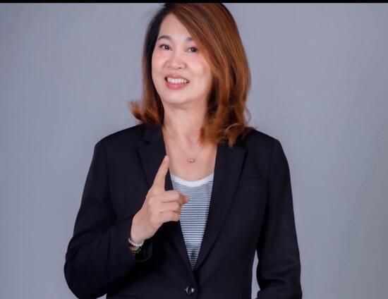 เจ บุญนิสา