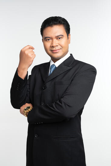รังสี มุทธามุนี