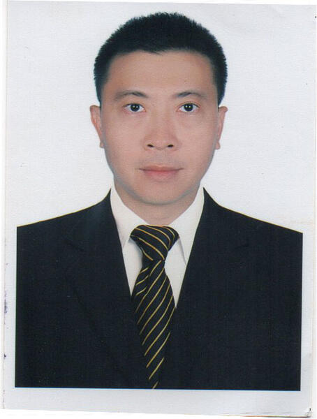 ธีรรัชต์ ศรีเล็กดี