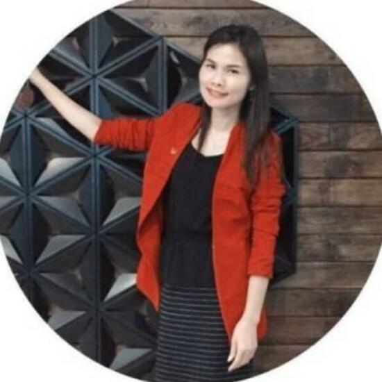 นัทยาพร พึ่มกุล (เบนซ์)