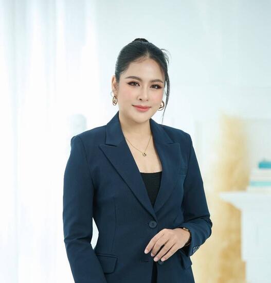 Nawarat Chummak (Wanmai)