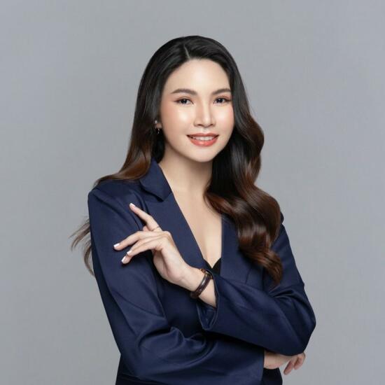 Emmika Ngoencharoen