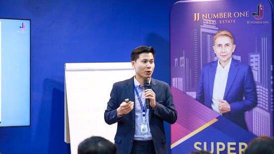 ณัฐพัชร์ เรืองประชา