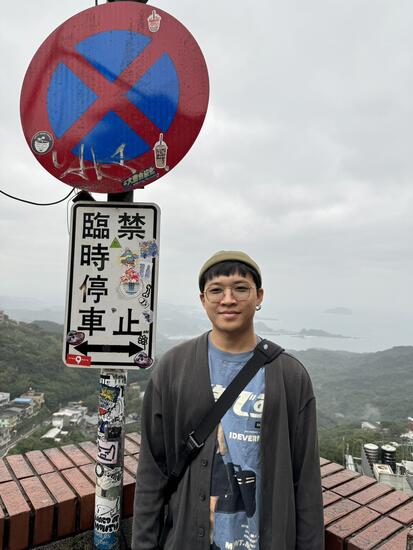 ธีรนพ อินทร์จันทร์