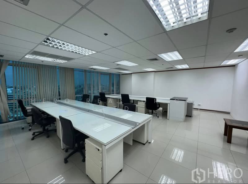 For Rent Office Space 300 sq.m. in Huai Khwang, Bangkok BRE16951, Bangkok, Huai Khwang, Bangkok, , 300 sqm, Office Space For Rent, by Hero Realtor Co., Ltd., 10009877 - DDproperty.com