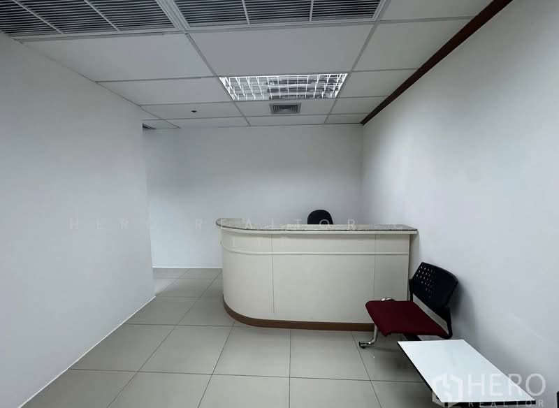 For Rent Office Space 300 sq.m. in Huai Khwang, Bangkok BRE16951, Bangkok, Huai Khwang, Bangkok, , 300 sqm, Office Space For Rent, by Hero Realtor Co., Ltd., 10009877 - DDproperty.com