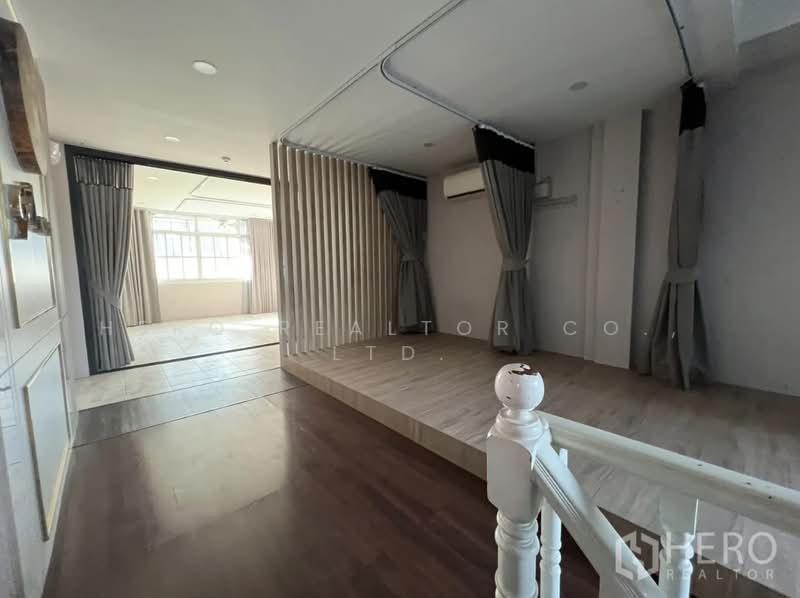 For Rent Shophouse near BTS Ekkamai Phra Khanong Nuea, Watthana, Bangkok bre17184, Bangkok, Phra Kanong Nua, Watthana, Bangkok, , 200 sqm, Shophouse For Rent, by Hero Realtor Co., Ltd., 10010052 - DDproperty.com