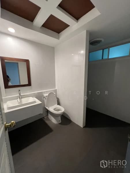 For Rent Shophouse near BTS Ekkamai Phra Khanong Nuea, Watthana, Bangkok bre17184, Bangkok, Phra Kanong Nua, Watthana, Bangkok, , 200 sqm, Shophouse For Rent, by Hero Realtor Co., Ltd., 10010052 - DDproperty.com