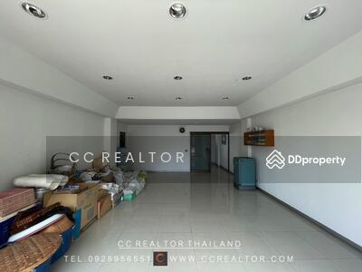 ขาย - ขายอาคารพาณิชย์ขนาดใหญ่ ถนนสุขุมวิท 71 สามารถทำออฟฟิศ หรือ โชว์รูมได้, กรุงเทพ