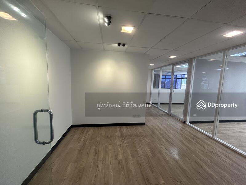 For Rent - Tang Hua Pug Building (Sathorn), Bangkok
