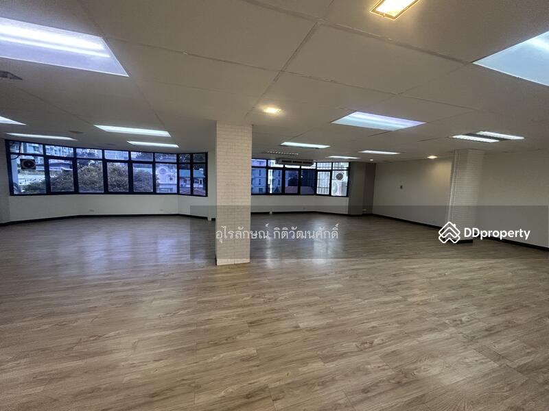 For Rent - Tang Hua Pug Building (Sathorn), Bangkok