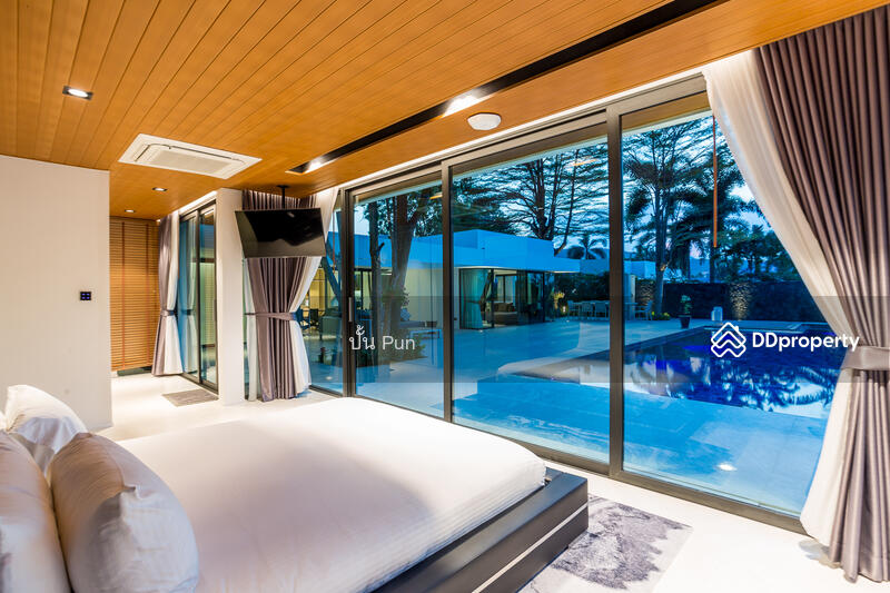 For Sale - House for rent at Huahin, Coco Palm Villa, Lakefront Luxury for rent at Palm Hills Golf Course, Prachuap Khiri Khan