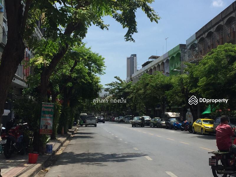 อาคารพาณิชย์ 4.5 ชั้น ใกล้ถนนแฉล้มนิมิตร 4 (ซอยเจริญราษฎร์ 10) เลขที่ ๘ ทำเลยอดเยี่ยม ปลอดภัย, กรุงเทพ, 8 แฉล้มนิมิตร 4, บางโคล่, บางคอแหลม, กรุงเทพ, 240 ตร.ม., ตึกแถว-อาคารพาณิชย์ ให้เช่า, โดย รุ่งโรจน์ นิ่มสมบุญ, 10053767 - DDproperty.com