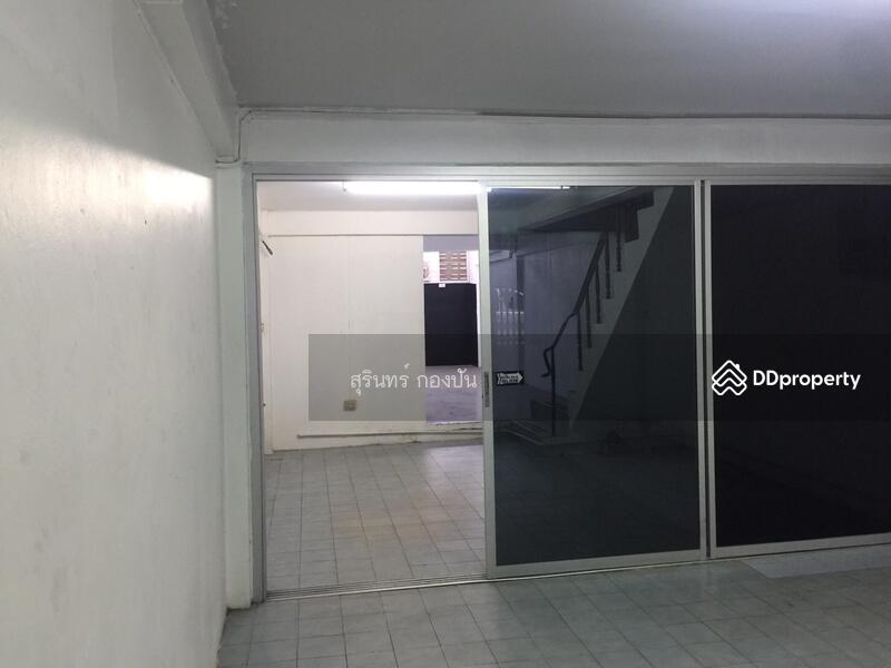 อาคารพาณิชย์ 4.5 ชั้น ใกล้ถนนแฉล้มนิมิตร 4 (ซอยเจริญราษฎร์ 10) เลขที่ ๘ ทำเลยอดเยี่ยม ปลอดภัย, กรุงเทพ, 8 แฉล้มนิมิตร 4, บางโคล่, บางคอแหลม, กรุงเทพ, 240 ตร.ม., ตึกแถว-อาคารพาณิชย์ ให้เช่า, โดย รุ่งโรจน์ นิ่มสมบุญ, 10053767 - DDproperty.com