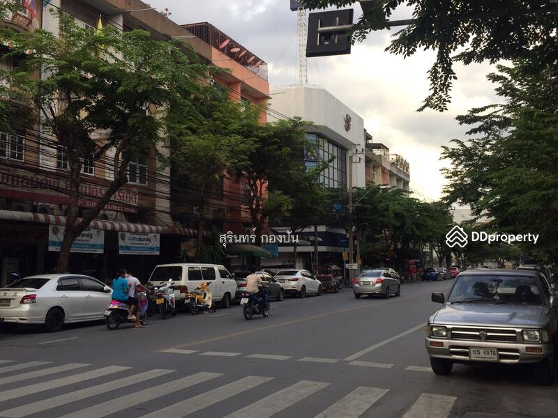 อาคารพาณิชย์ 4.5 ชั้น ใกล้ถนนแฉล้มนิมิตร 4 (ซอยเจริญราษฎร์ 10) เลขที่ ๘ ทำเลยอดเยี่ยม ปลอดภัย, กรุงเทพ, 8 แฉล้มนิมิตร 4, บางโคล่, บางคอแหลม, กรุงเทพ, 240 ตร.ม., ตึกแถว-อาคารพาณิชย์ ให้เช่า, โดย รุ่งโรจน์ นิ่มสมบุญ, 10053767 - DDproperty.com