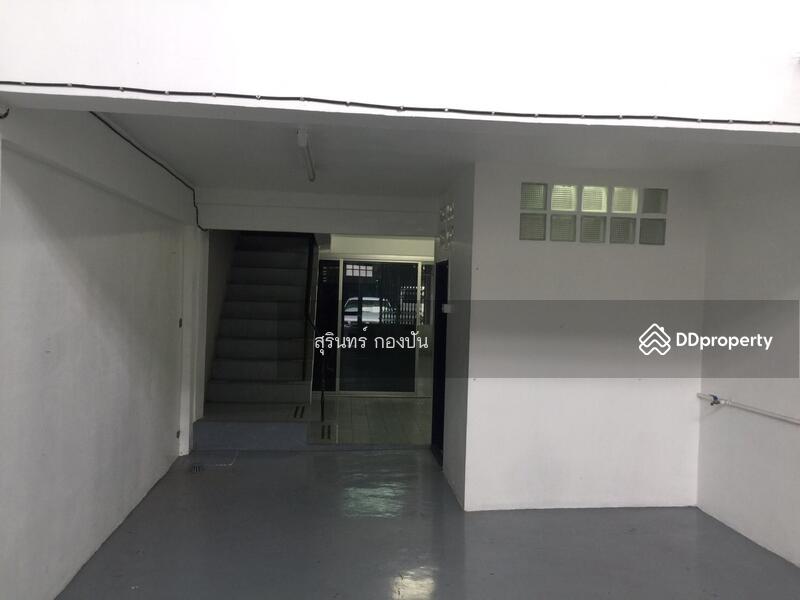 อาคารพาณิชย์ 4.5 ชั้น ใกล้ถนนแฉล้มนิมิตร 4 (ซอยเจริญราษฎร์ 10) เลขที่ ๘ ทำเลยอดเยี่ยม ปลอดภัย, กรุงเทพ, 8 แฉล้มนิมิตร 4, บางโคล่, บางคอแหลม, กรุงเทพ, 240 ตร.ม., ตึกแถว-อาคารพาณิชย์ ให้เช่า, โดย รุ่งโรจน์ นิ่มสมบุญ, 10053767 - DDproperty.com