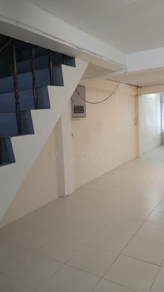 อาคารพาณิชย์ 4.5 ชั้น ใกล้ถนนแฉล้มนิมิตร 4 (ซอยเจริญราษฎร์ 10) ตึกเลขที่ ๘, Bangkok, 8 แฉล้มนิมิตร 4, Bang Klo, Bang Kho Laem, Bangkok, , 240 sqm, Shophouse For Rent, by รุ่งโรจน์ นิ่มสมบุญ, 10053767 - DDproperty.com