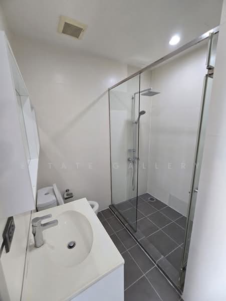 Wyne Sukhumvit, Bangkok, 1120 Sukhumvit Road, Phra Kanong, Khlong Toei, Bangkok, 1 Bedroom, 30 sqm, Condo For Rent, by Estate Gallery, 10055932 - DDproperty.com