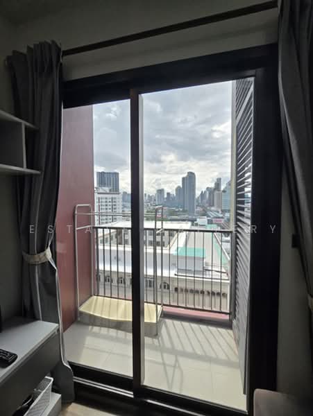 Wyne Sukhumvit, Bangkok, 1120 Sukhumvit Road, Phra Kanong, Khlong Toei, Bangkok, 1 Bedroom, 30 sqm, Condo For Rent, by Estate Gallery, 10055932 - DDproperty.com