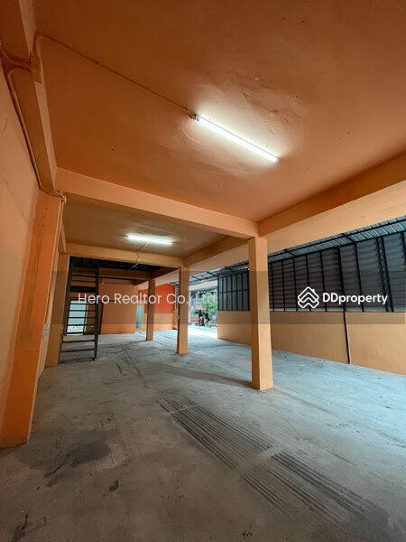 For Rent Warehouse in Din Daeng near Central Rama 9, Bangkok BRE17381, Bangkok, Din Daeng, Bangkok, , 240 sqm, Warehouse/Factory For Rent, by Hero Realtor Co., Ltd., 10074860 - DDproperty.com