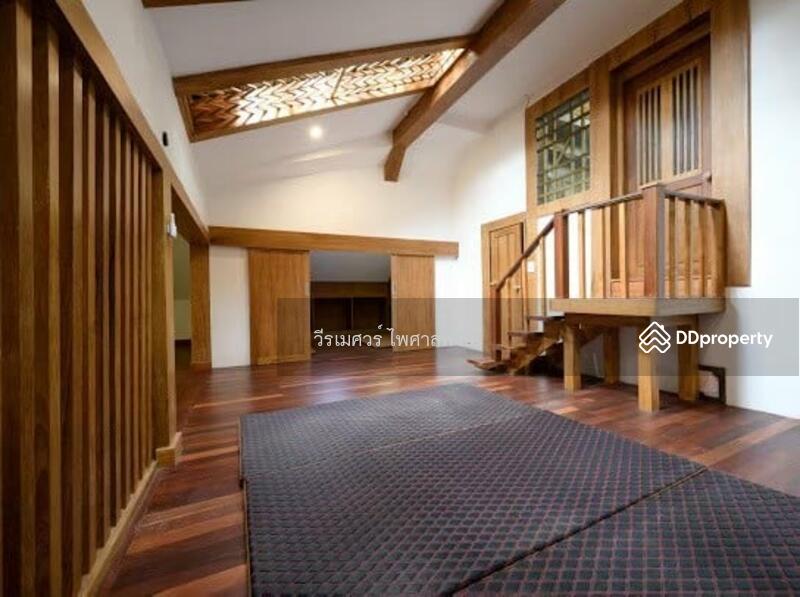 ขายสุดคุ้ม! บ้านไม้สัก—พัทยา (ตกแต่งสไตล์ Pool Villa) บนเนื้อที่ 2-1-0 ไร่ ## สวนร่มรื่น 