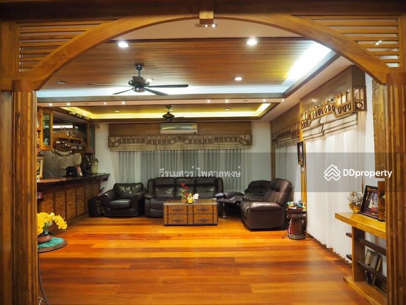 ขายสุดคุ้ม! บ้านไม้สัก—พัทยา (ตกแต่งสไตล์ Pool Villa) บนเนื้อที่ 2-1-0 ไร่ ## สวนร่มรื่น