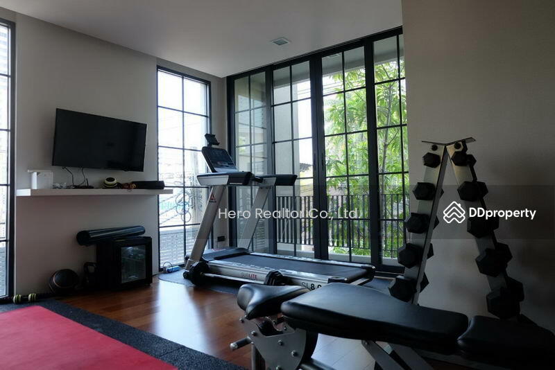 For Rent Luxury 5-Storey Townhouse with Lift in Phrom Phong BRE17473, Bangkok, Khong Tan, Khlong Toei, Bangkok, 4 Bedrooms, 425 sqm, Townhouse For Rent, by Hero Realtor Co., Ltd., 10091918 - DDproperty.com