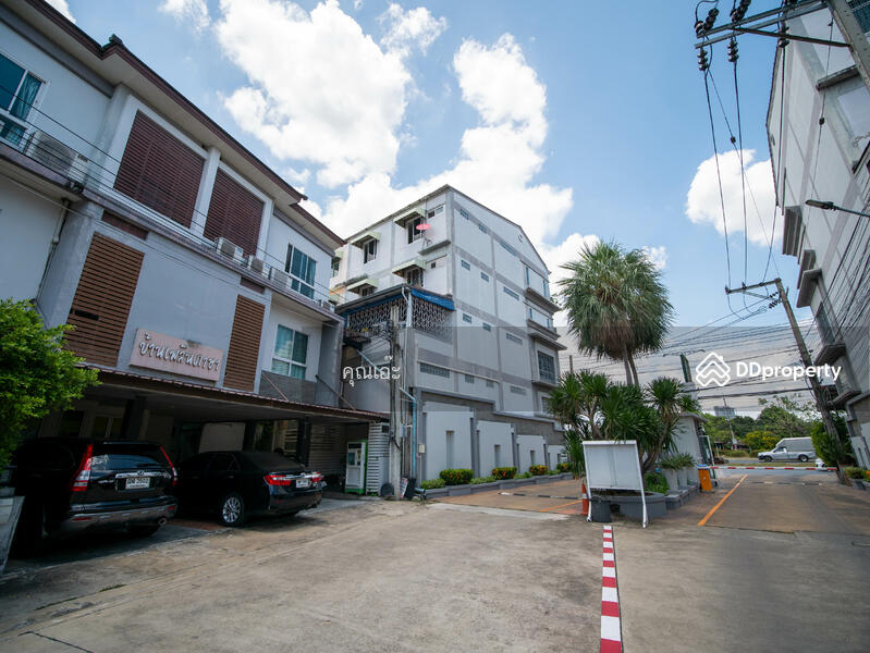 ขาย ทาวน์โฮม 3 ชั้น ธาราดี ติด ถ.ราชพฤกษ์ ที่ดินใหญ่ 132.2 ตร.ว.