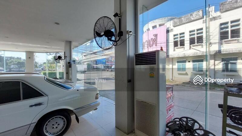 For Rent - โชว์รูมกิ่งแก้ว, Samut Prakan