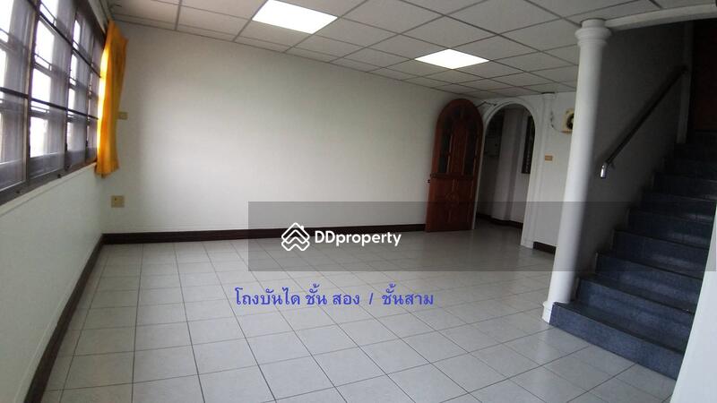 โถงบันได