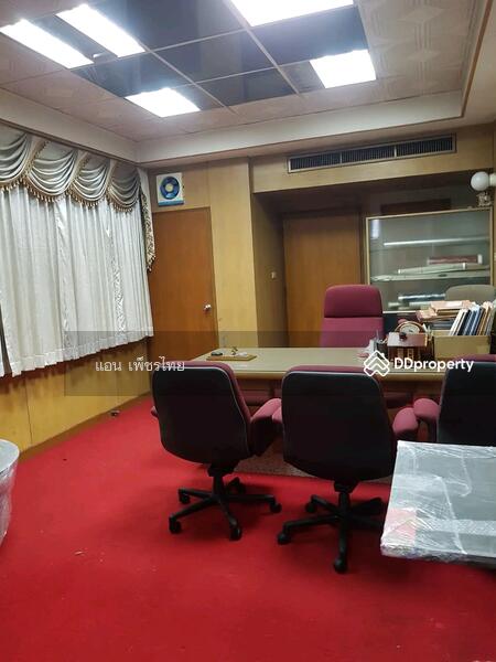 For Sale - สำนักงาน ถ.ลาดพร้าว 4 คูหา พื้นที่ 48 ตร.ว. 4.5 ชั้นกว้าง 12×16 มีดาดฟ้า พื้นที่ใช้สอย1,055 ตร.ม., Bangkok