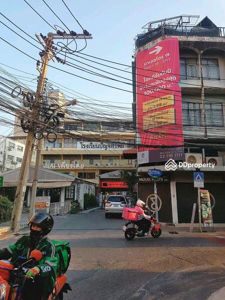 ที่ดินเหมาะสร้างตึกทำเลดี ถ.รัชดาฯ ใกล้ MRT 220 ม. เข้า - ออก รัชดาฯ19 - วิภาวดี16 - ลาดพร้าว 18,26, Bangkok, รัชดาภิเษก 19 ถ.โชคชัยร่วมมิตร, Din Daeng, Bangkok, , 580 sqm, Land For Sale, by แอน เพ็ชรไทย, 10217768 - DDproperty.com