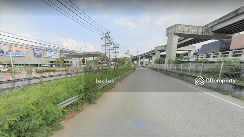 ทางออกจากตำแหน่งที่ดิน (3) ด้านซ้ายเป็น Mega Bangna