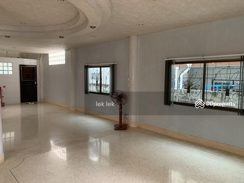 ลานห้องโถง