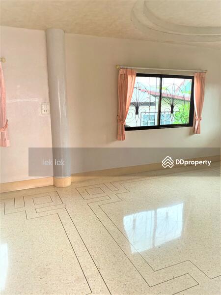 ชั้น 2 / ห้องนอนใหญ่