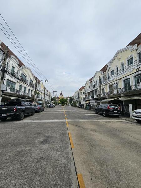 For Rent - Baan Klang Muang Swiss Town Kaset-Nawamin, Bangkok