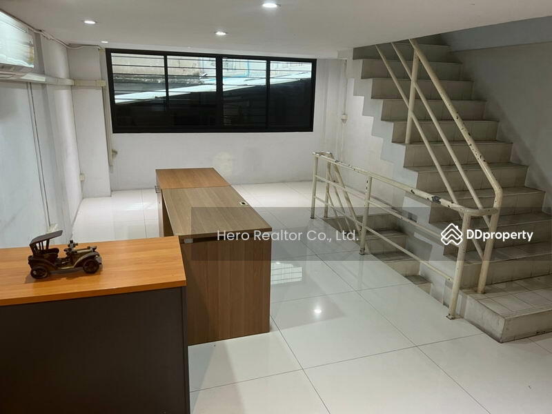 For Rent - For Rent Bangkok Shophouse Charoenkrung BTS Surasak Bang Rak BRE17662, Bangkok