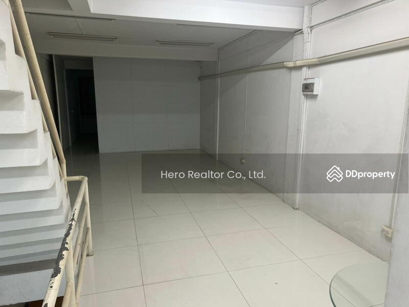 For Rent - For Rent Bangkok Shophouse Charoenkrung BTS Surasak Bang Rak BRE17662, Bangkok