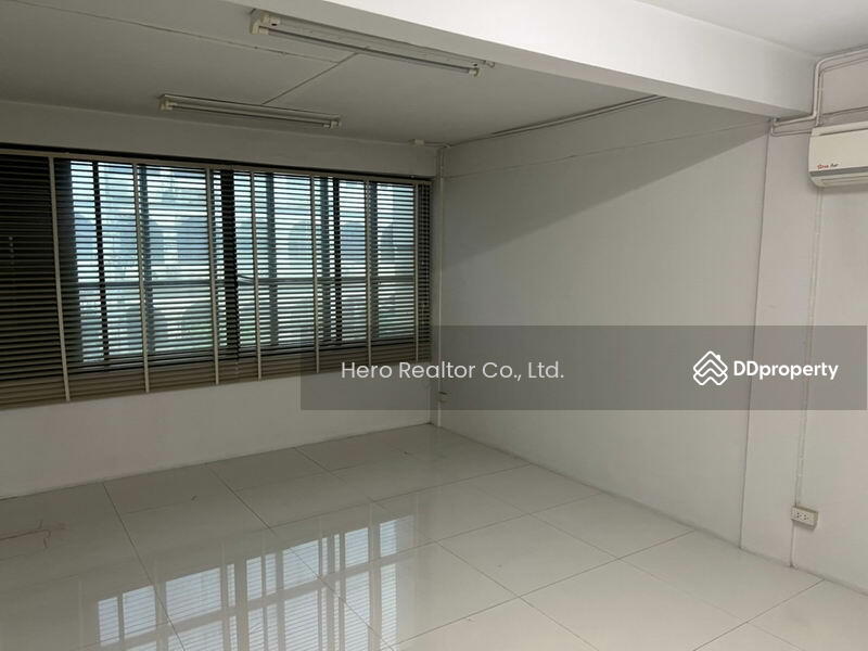 For Rent - For Rent Bangkok Shophouse Charoenkrung BTS Surasak Bang Rak BRE17662, Bangkok