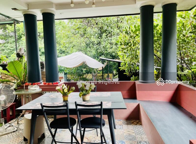 ขาย - ขาย บ้าน และที่ดิน ลาดพร้าว สตรีวิทยา 2 ,263 sq.w. สระว่ายนำ้ ที่จอดรถ ทำออฟฟิศ อยู่อาศัย ขาย 65 ลบ., กรุงเทพ