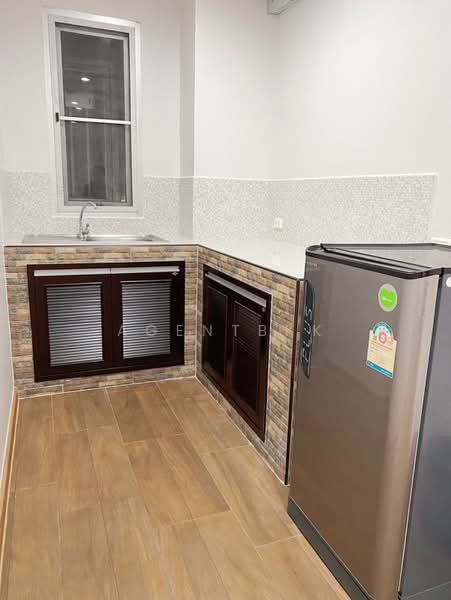 Sukhumvit Plus, Bangkok, 1414 Sukhumvit Plus 2 Alley, Phra Kanong, Khlong Toei, Bangkok, 1 Bedroom, 48 sqm, Condo For Rent, by Agentbkk, 10233865 - DDproperty.com