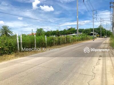 ขาย - ที่ดินแปลงมุม 9 ไร่ ในตัวเมืองนครสวรรค์, นครสวรรค์