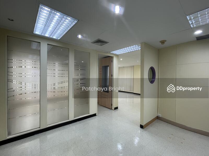 ฟอรั่ม ทาวเวอร์, Bangkok, Huai Khwang, Bangkok, , 70 sqm, Office Space For Rent, by Patchaya Phoonphot, 10279542 - DDproperty.com