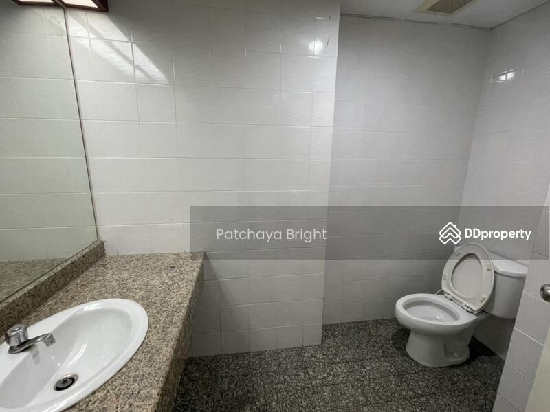 ฟอรั่ม ทาวเวอร์, Bangkok, Huai Khwang, Bangkok, , 70 sqm, Office Space For Rent, by Patchaya Phoonphot, 10279542 - DDproperty.com