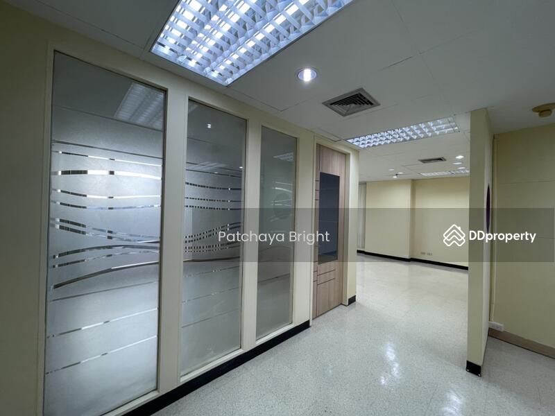 ฟอรั่ม ทาวเวอร์, Bangkok, Huai Khwang, Bangkok, , 70 sqm, Office Space For Rent, by Patchaya Phoonphot, 10279542 - DDproperty.com