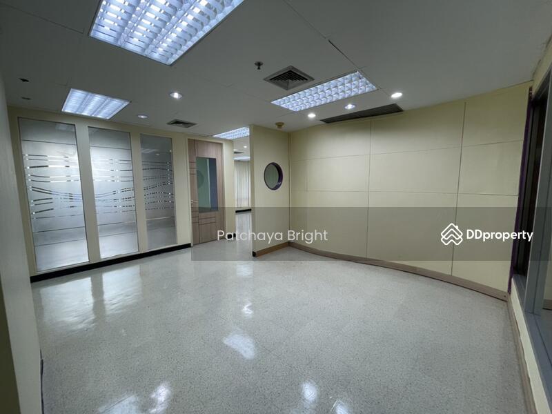 ฟอรั่ม ทาวเวอร์, Bangkok, Huai Khwang, Bangkok, , 70 sqm, Office Space For Rent, by Patchaya Phoonphot, 10279542 - DDproperty.com