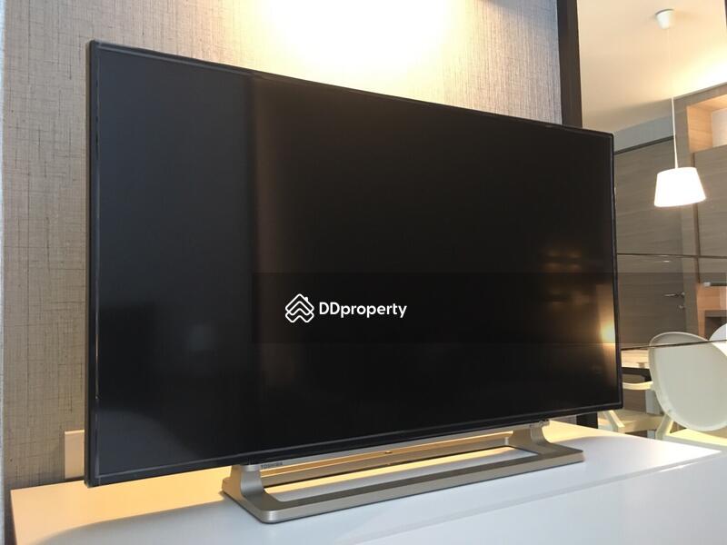 40" TV
