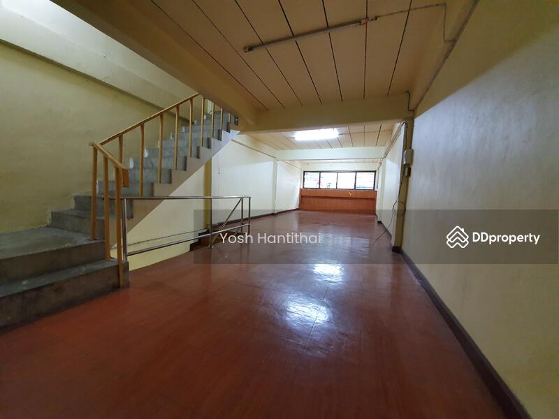 หมู่บ้าน ศรีเพชร, Bangkok, Nong Kang Plu, Nong Khaem, Bangkok, , 250 sqm, Shophouse For Sale, by Yosh Hantithai, 10323315 - DDproperty.com