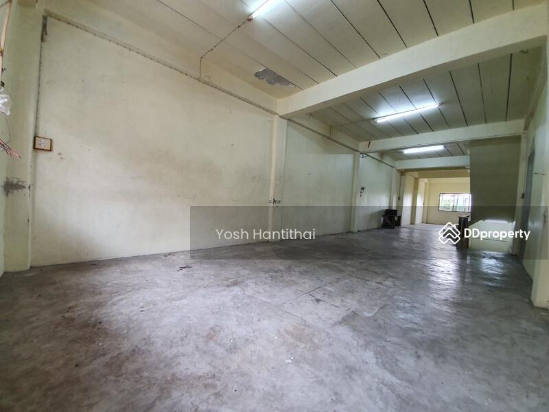 หมู่บ้าน ศรีเพชร, Bangkok, Nong Kang Plu, Nong Khaem, Bangkok, , 250 sqm, Shophouse For Sale, by Yosh Hantithai, 10323315 - DDproperty.com